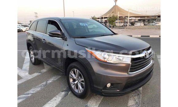 Acheter Import Voiture Toyota Highlander Autre à Import - Dubai, Harare Acheter Import Voiture Toyota Highlander Autre à Import - Dubai, Harare