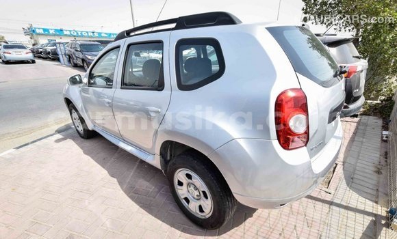 Tenga Imported Renault Duster Zvimwe Mota in Import - Dubai in Harare Tenga Imported Renault Duster Zvimwe Mota in Import - Dubai in Harare