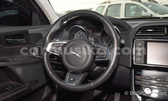 Tenga Imported Jaguar XE Tsvuku Mota in Import - Dubai in Harare Tenga Imported Jaguar XE Tsvuku Mota in Import - Dubai in Harare