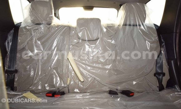 Acheter Import Voiture Renault Duster Blanc à Import - Dubai, Harare Acheter Import Voiture Renault Duster Blanc à Import - Dubai, Harare