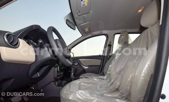 Acheter Import Voiture Renault Duster Blanc à Import - Dubai, Harare Acheter Import Voiture Renault Duster Blanc à Import - Dubai, Harare