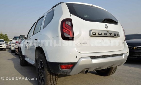 Acheter Import Voiture Renault Duster Blanc à Import - Dubai, Harare Acheter Import Voiture Renault Duster Blanc à Import - Dubai, Harare