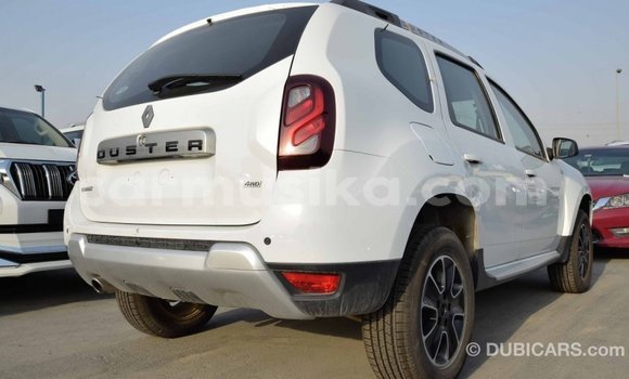 Acheter Import Voiture Renault Duster Blanc à Import - Dubai, Harare Acheter Import Voiture Renault Duster Blanc à Import - Dubai, Harare