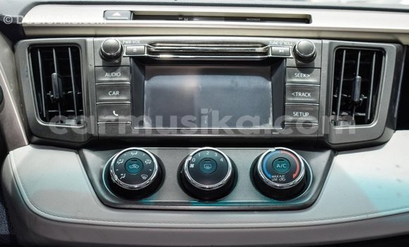 Acheter Import Utilitaire Toyota HiAce Bleu à Import - Dubai, Harare Acheter Import Utilitaire Toyota HiAce Bleu à Import - Dubai, Harare