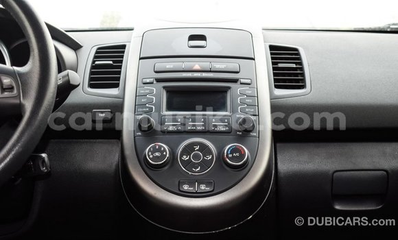 Acheter Import Voiture Kia Soul Noir à Import - Dubai, Harare Acheter Import Voiture Kia Soul Noir à Import - Dubai, Harare