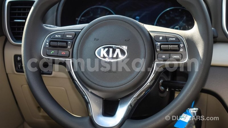 Big with watermark kia sportage harare import dubai 8739