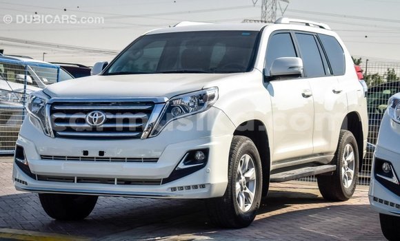Acheter Import Voiture Toyota Prado Blanc à Import - Dubai, Harare Acheter Import Voiture Toyota Prado Blanc à Import - Dubai, Harare