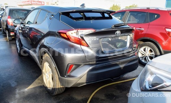 Tenga Imported Toyota C-HR Zvimwe Mota in Import - Dubai in Harare Tenga Imported Toyota C-HR Zvimwe Mota in Import - Dubai in Harare