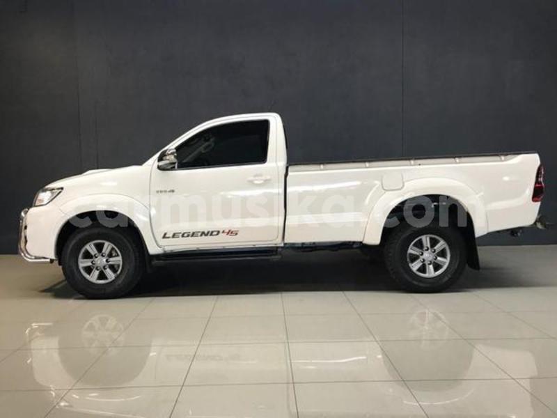 Big with watermark toyota hilux matabeleland south beitbridge 8748