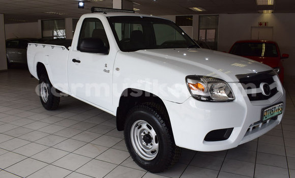 Acheter Occasion Voiture Mazda BT-50 Blanc à Beitbridge, Matabeleland South Acheter Occasion Voiture Mazda BT-50 Blanc à Beitbridge, Matabeleland South