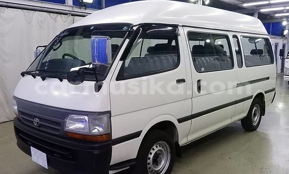 Acheter Occasion Voiture Toyota Hiace Blanc à Beitbridge, Matabeleland South Acheter Occasion Voiture Toyota Hiace Blanc à Beitbridge, Matabeleland South