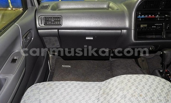 Acheter Occasion Voiture Toyota Hiace Blanc à Beitbridge, Matabeleland South Acheter Occasion Voiture Toyota Hiace Blanc à Beitbridge, Matabeleland South