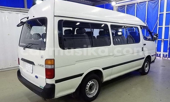 Acheter Occasion Voiture Toyota Hiace Blanc à Beitbridge, Matabeleland South Acheter Occasion Voiture Toyota Hiace Blanc à Beitbridge, Matabeleland South