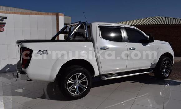 Buy Used Nissan Navara White Car in Beitbridge in Matabeleland South Buy Used Nissan Navara White Car in Beitbridge in Matabeleland South