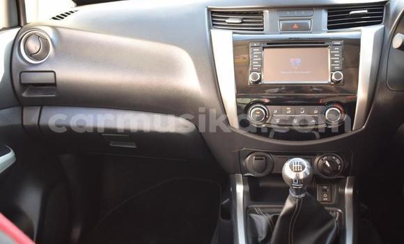Buy Used Nissan Navara White Car in Beitbridge in Matabeleland South Buy Used Nissan Navara White Car in Beitbridge in Matabeleland South