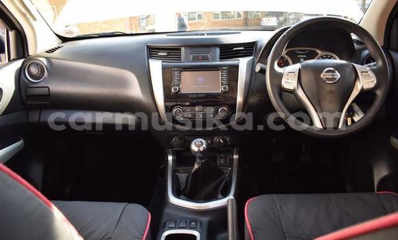 Buy Used Nissan Navara White Car in Beitbridge in Matabeleland South Buy Used Nissan Navara White Car in Beitbridge in Matabeleland South