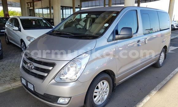 Acheter Occasion Voiture Hyundai H1 Gris à Harare, Harare Acheter Occasion Voiture Hyundai H1 Gris à Harare, Harare