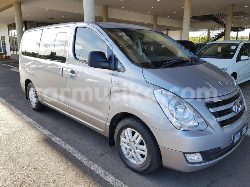 Big with watermark hyundai h1 harare harare 8761