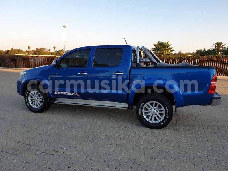 Big with watermark toyota hilux matabeleland south beitbridge 8762