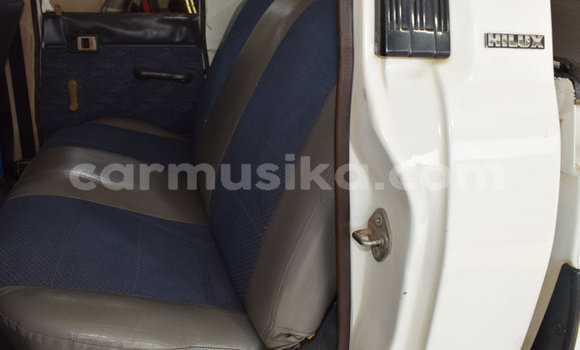 Acheter Occasion Voiture Toyota Hilux Autre à Beitbridge, Matabeleland South Acheter Occasion Voiture Toyota Hilux Autre à Beitbridge, Matabeleland South