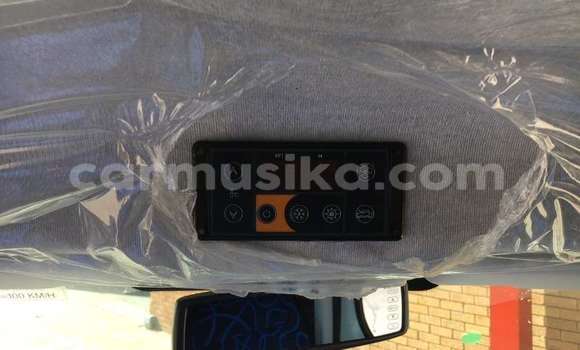 Nunua Ilio tumika IVECO Massif Nyeupe Gari ndani ya Beitbridge nchini Matabeleland Kusini Nunua Ilio tumika IVECO Massif Nyeupe Gari ndani ya Beitbridge nchini Matabeleland Kusini