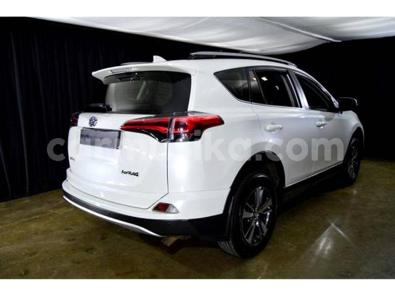 Big with watermark toyota rav4 matabeleland south beitbridge 8769