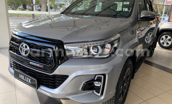 Buy Used Toyota Hilux Silver Car in Beitbridge in Matabeleland South Buy Used Toyota Hilux Silver Car in Beitbridge in Matabeleland South