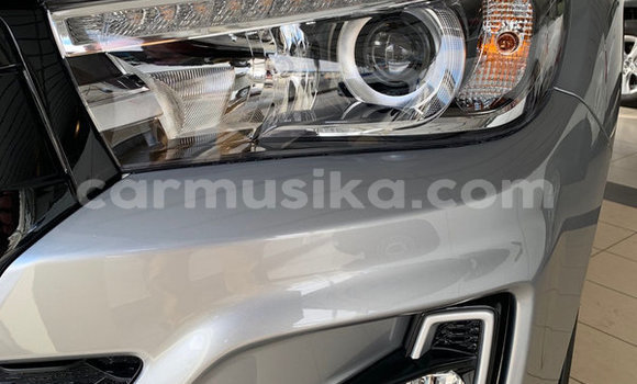 Buy Used Toyota Hilux Silver Car in Beitbridge in Matabeleland South Buy Used Toyota Hilux Silver Car in Beitbridge in Matabeleland South