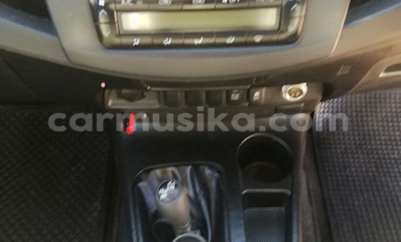 Nunua Ilio tumika Toyota Fortuner Fedha Gari ndani ya Beitbridge nchini Matabeleland Kusini Nunua Ilio tumika Toyota Fortuner Fedha Gari ndani ya Beitbridge nchini Matabeleland Kusini