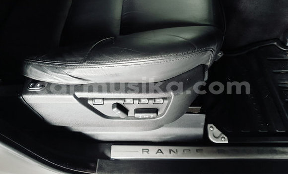 Acheter Occasion Voiture Land Rover Range Rover Blanc à Beitbridge, Matabeleland South Acheter Occasion Voiture Land Rover Range Rover Blanc à Beitbridge, Matabeleland South