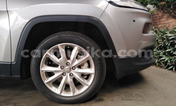 Acheter Occasion Voiture Jeep Cherokee Gris à Harare, Harare Acheter Occasion Voiture Jeep Cherokee Gris à Harare, Harare