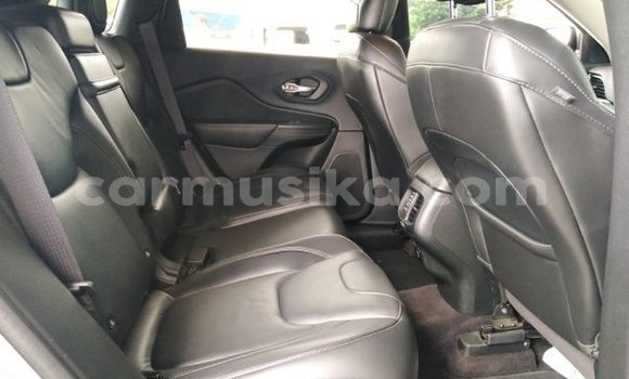 Acheter Occasion Voiture Jeep Cherokee Gris à Harare, Harare Acheter Occasion Voiture Jeep Cherokee Gris à Harare, Harare