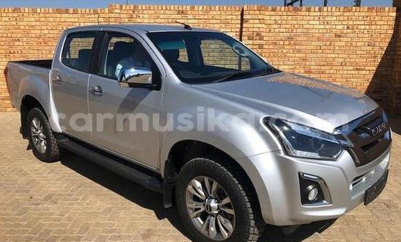Buy Used Isuzu KB Silver Car in Beitbridge in Matabeleland South Buy Used Isuzu KB Silver Car in Beitbridge in Matabeleland South