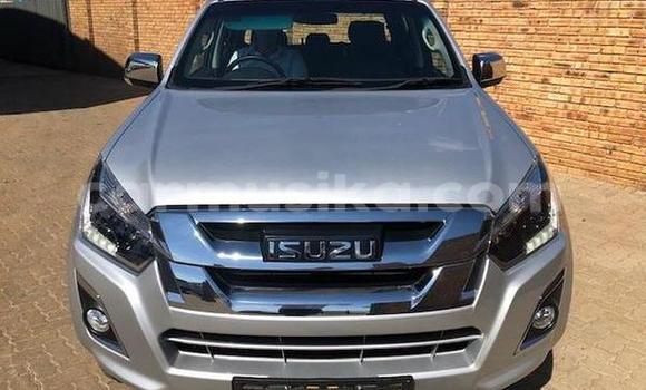 Buy Used Isuzu KB Silver Car in Beitbridge in Matabeleland South Buy Used Isuzu KB Silver Car in Beitbridge in Matabeleland South