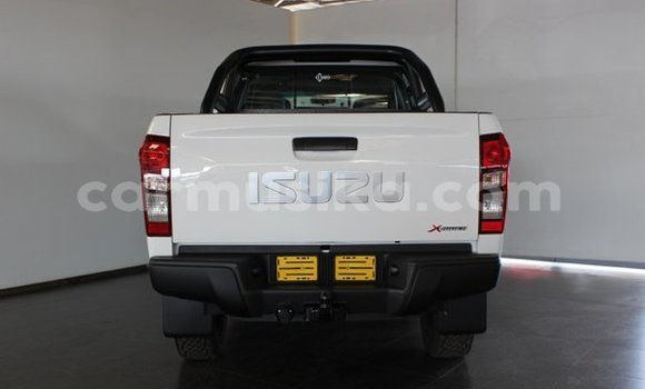 Buy Used Isuzu KB White Car in Beitbridge in Matabeleland South Buy Used Isuzu KB White Car in Beitbridge in Matabeleland South