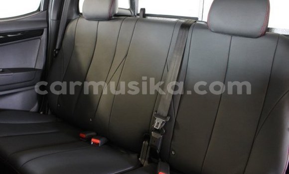 Buy Used Isuzu KB White Car in Beitbridge in Matabeleland South Buy Used Isuzu KB White Car in Beitbridge in Matabeleland South