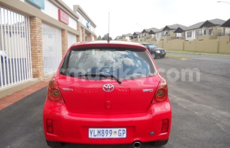 Big with watermark toyota yaris matabeleland south beitbridge 8806