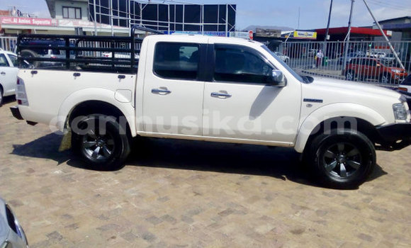 Acheter Occasion Voiture Ford Ranger Blanc à Beitbridge, Matabeleland South Acheter Occasion Voiture Ford Ranger Blanc à Beitbridge, Matabeleland South