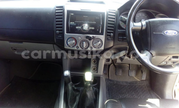 Acheter Occasion Voiture Ford Ranger Blanc à Beitbridge, Matabeleland South Acheter Occasion Voiture Ford Ranger Blanc à Beitbridge, Matabeleland South