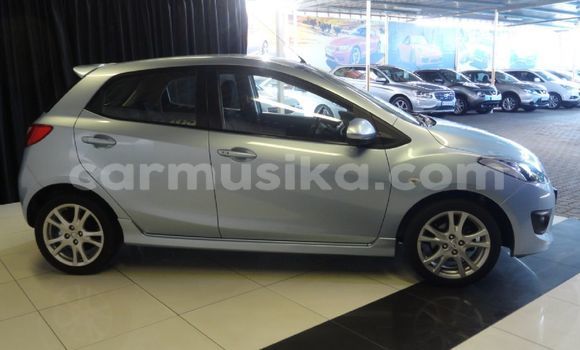 Nunua Ilio tumika Mazda 2 Bluu Gari ndani ya Beitbridge nchini Matabeleland Kusini Nunua Ilio tumika Mazda 2 Bluu Gari ndani ya Beitbridge nchini Matabeleland Kusini