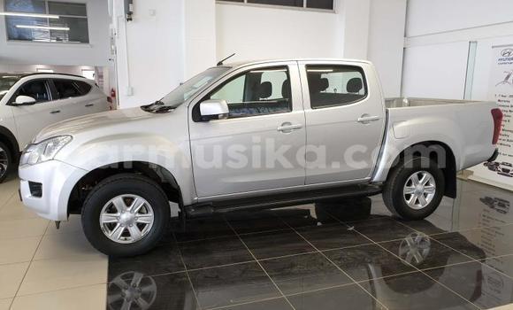 Acheter Occasion Voiture Isuzu KB Gris à Beitbridge, Matabeleland South Acheter Occasion Voiture Isuzu KB Gris à Beitbridge, Matabeleland South
