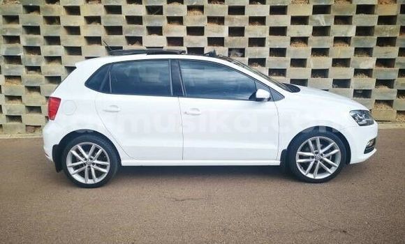 Nunua Ilio tumika Volkswagen Polo Nyeupe Gari ndani ya Beitbridge nchini Matabeleland Kusini Nunua Ilio tumika Volkswagen Polo Nyeupe Gari ndani ya Beitbridge nchini Matabeleland Kusini