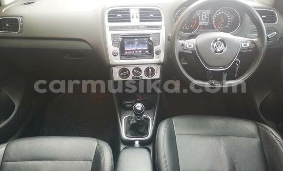 Nunua Ilio tumika Volkswagen Polo Nyeupe Gari ndani ya Beitbridge nchini Matabeleland Kusini Nunua Ilio tumika Volkswagen Polo Nyeupe Gari ndani ya Beitbridge nchini Matabeleland Kusini