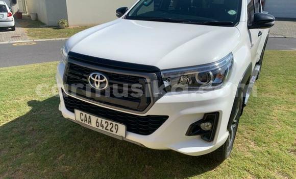 Acheter Occasion Voiture Toyota Hilux Blanc à Beitbridge, Matabeleland South Acheter Occasion Voiture Toyota Hilux Blanc à Beitbridge, Matabeleland South