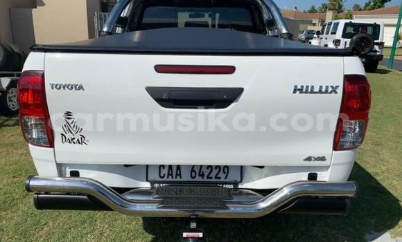 Acheter Occasion Voiture Toyota Hilux Blanc à Beitbridge, Matabeleland South Acheter Occasion Voiture Toyota Hilux Blanc à Beitbridge, Matabeleland South