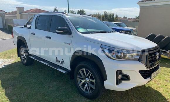 Acheter Occasion Voiture Toyota Hilux Blanc à Beitbridge, Matabeleland South Acheter Occasion Voiture Toyota Hilux Blanc à Beitbridge, Matabeleland South