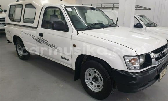 Acheter Occasion Voiture Toyota Hilux Blanc à Beitbridge, Matabeleland South Acheter Occasion Voiture Toyota Hilux Blanc à Beitbridge, Matabeleland South