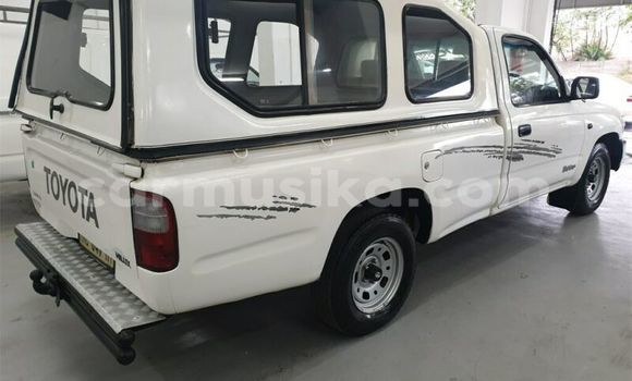 Acheter Occasion Voiture Toyota Hilux Blanc à Beitbridge, Matabeleland South Acheter Occasion Voiture Toyota Hilux Blanc à Beitbridge, Matabeleland South