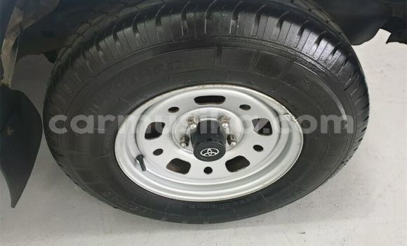 Acheter Occasion Voiture Toyota Hilux Blanc à Beitbridge, Matabeleland South Acheter Occasion Voiture Toyota Hilux Blanc à Beitbridge, Matabeleland South