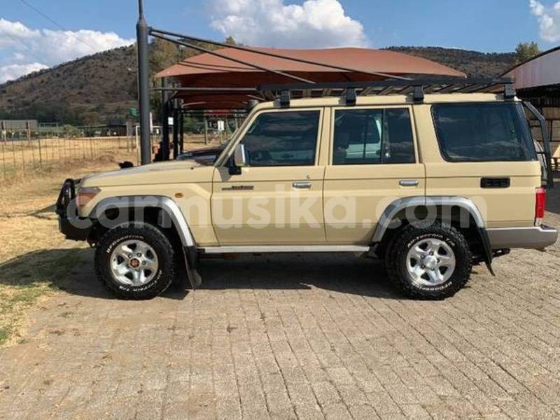 Big with watermark toyota land cruiser matabeleland south beitbridge 8843